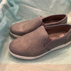 Muk Luks Women's Street Savvy Sneaker, Size: 9, Blue